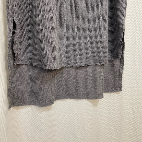 NWT ASTR The Label Small Waffle Knit Gray Turtle Neck High Low Hem Tank - Picture 4 of 10
